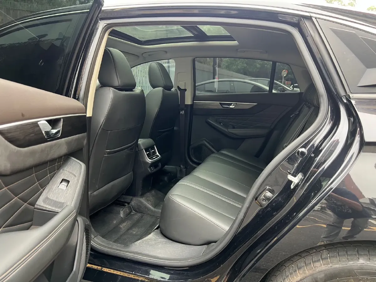 2021 DongFeng Aeolus YiXuan MAX 1.5T 190HP L4 7DCT,autocango,china used car exporter,china ev exporter,chinese used car exporter,chinese used ev exporter