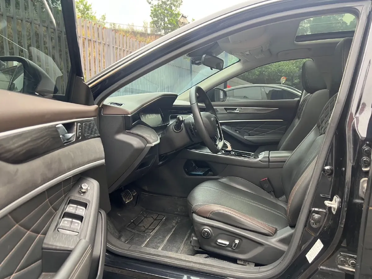 2021 DongFeng Aeolus YiXuan MAX 1.5T 190HP L4 7DCT,autocango,china used car exporter,china ev exporter,chinese used car exporter,chinese used ev exporter