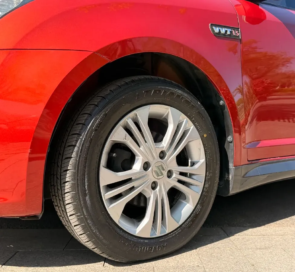 2015 LiFan 720 1.8L 133HP L4 CVT,autocango,china used car exporter,china ev exporter,chinese used car exporter,chinese used ev exporter