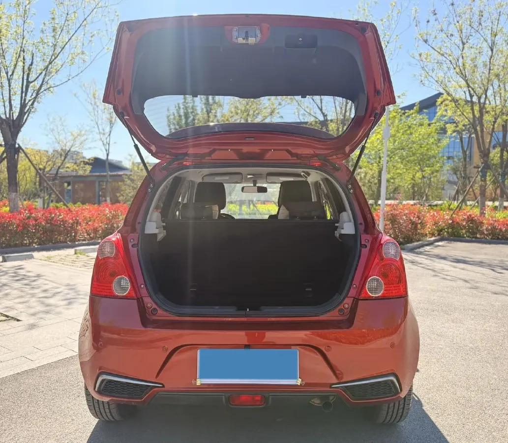 2015 LiFan 720 1.8L 133HP L4 CVT,autocango,china used car exporter,china ev exporter,chinese used car exporter,chinese used ev exporter