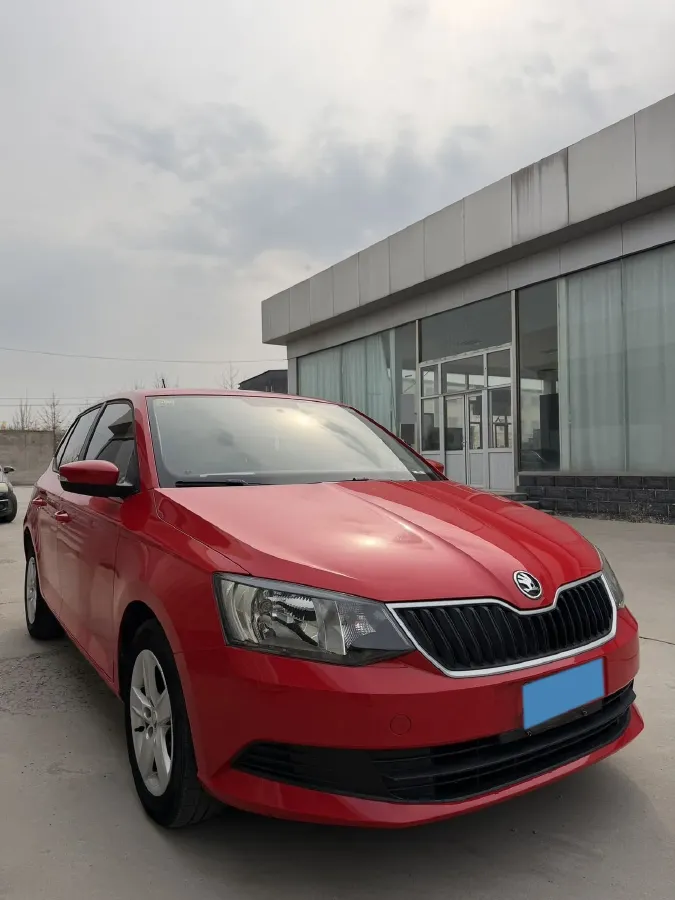 2017 Skoda Fabia 1.4L 90HP L4 6AT,autocango,china used car exporter,china ev exporter,chinese used car exporter,chinese used ev exporter