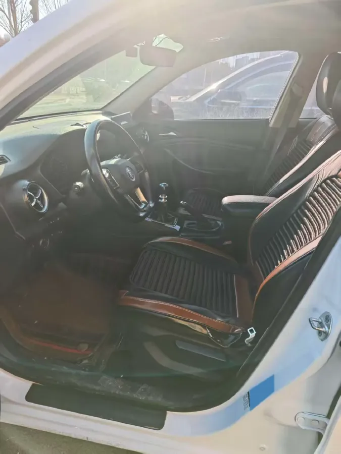 2021 BYD Song 1.5T 160HP L4 6MT,autocango,china used car exporter,china ev exporter,chinese used car exporter,chinese used ev exporter