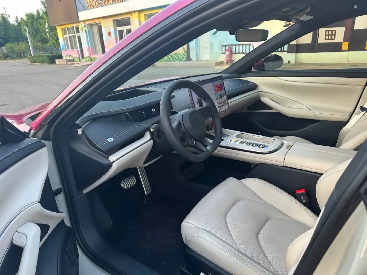 2024 MI SU7 BEV 101KWH,autocango,china used car exporter,china ev exporter,chinese used car exporter,chinese used ev exporter