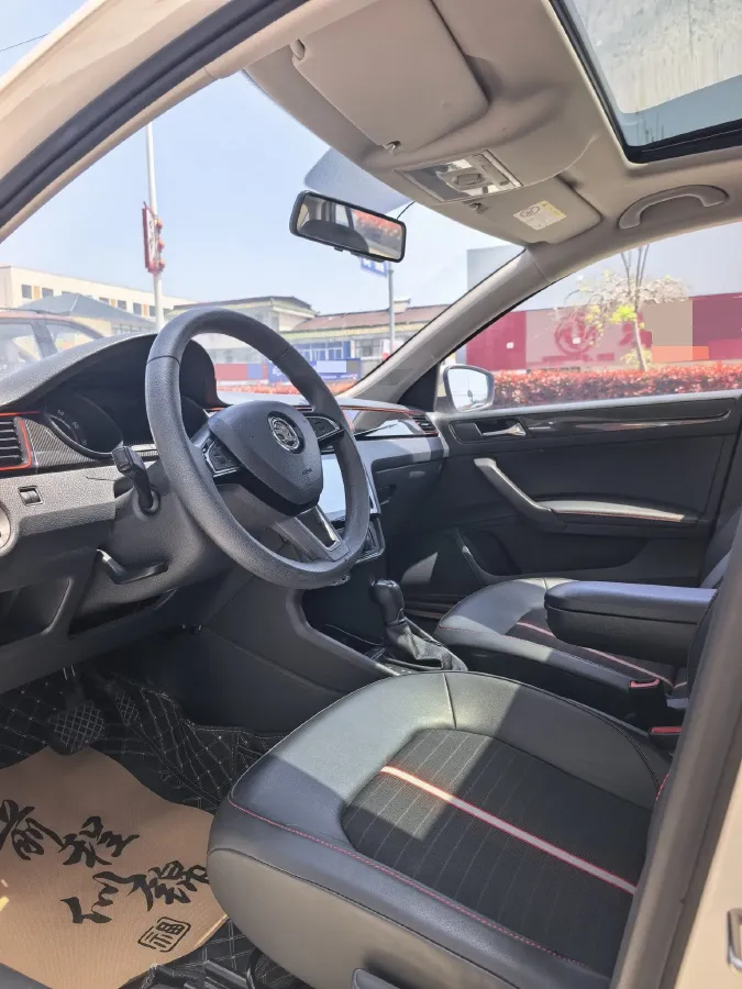 2020 Skoda Rapid Spaceback 1.5L 112HP L4 6AT,autocango,china used car exporter,china ev exporter,chinese used car exporter,chinese used ev exporter