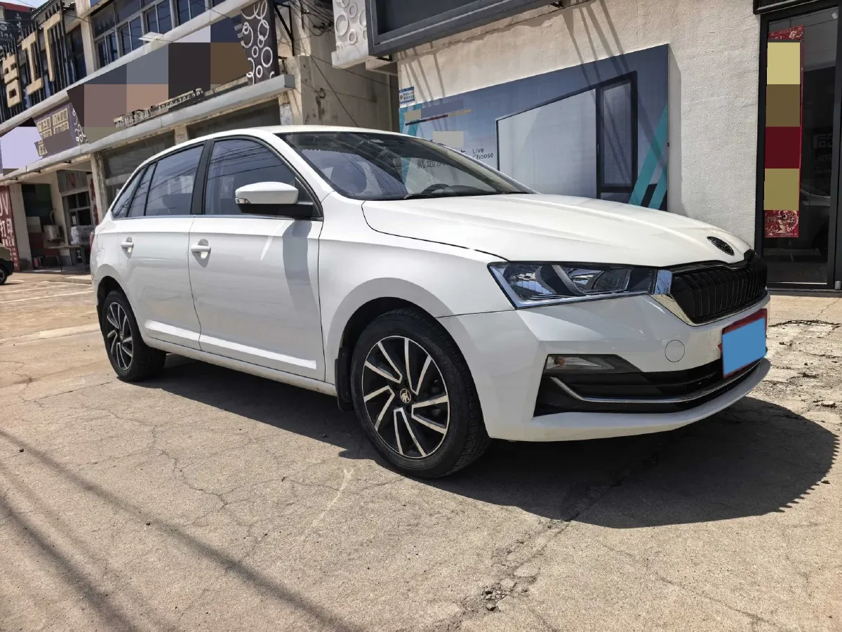 2020 Skoda Rapid Spaceback 1.5L 112HP L4 6AT,autocango,china used car exporter,china ev exporter,chinese used car exporter,chinese used ev exporter