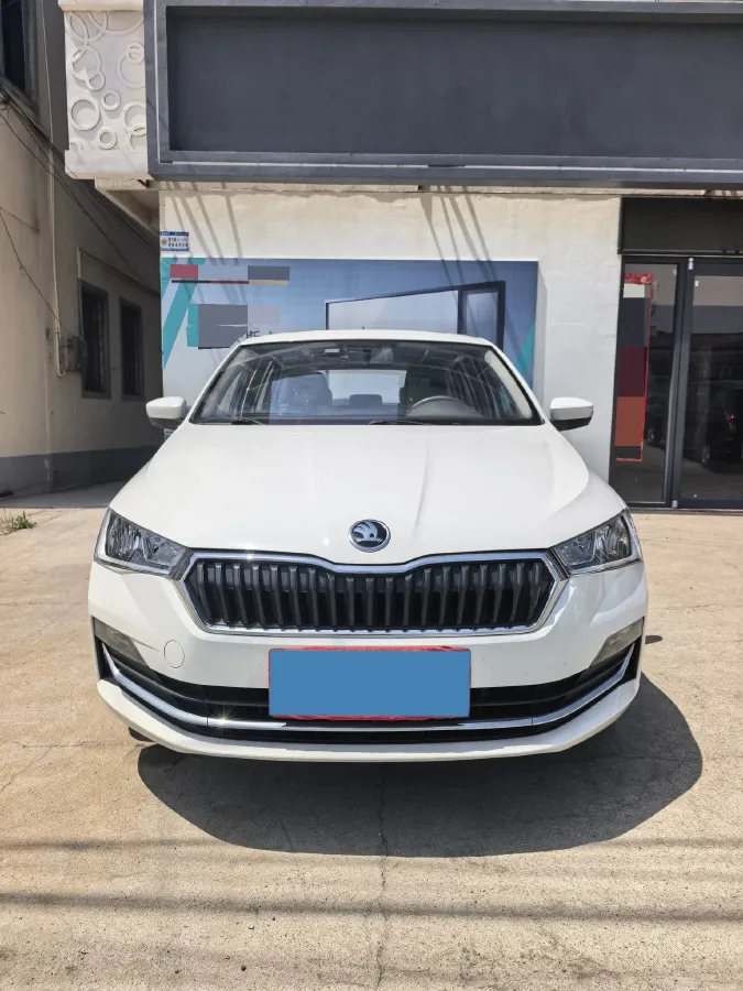 2020 Skoda Rapid Spaceback 1.5L 112HP L4 6AT,autocango,china used car exporter,china ev exporter,chinese used car exporter,chinese used ev exporter