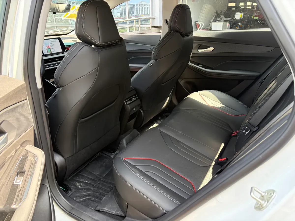 2024 Geely Binray 1.5T 181HP L4 7DCT,autocango,china used car exporter,china ev exporter,chinese used car exporter,chinese used ev exporter