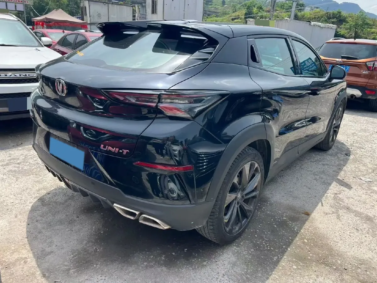 2021 ChangAn UNI-T 1.5T 180HP L4 7DCT,autocango,china used car exporter,china ev exporter,chinese used car exporter,chinese used ev exporter