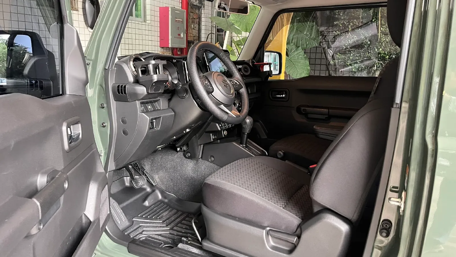 2019 Infiniti Q60 2.0T 211HP L4 7AT,autocango,china used car exporter,china ev exporter,chinese used car exporter,chinese used ev exporter