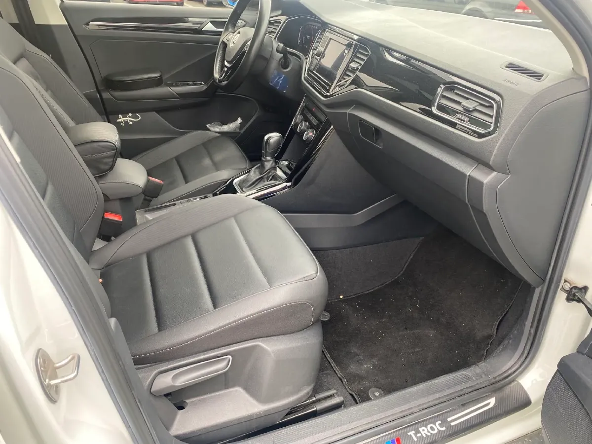 2020 Volkswagen T-Roc 1.4T 150HP L4 7DCT,autocango,china used car exporter,china ev exporter,chinese used car exporter,chinese used ev exporter