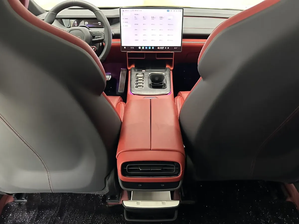 2024 MI SU7 BEV 101KWH,autocango,china used car exporter,china ev exporter,chinese used car exporter,chinese used ev exporter