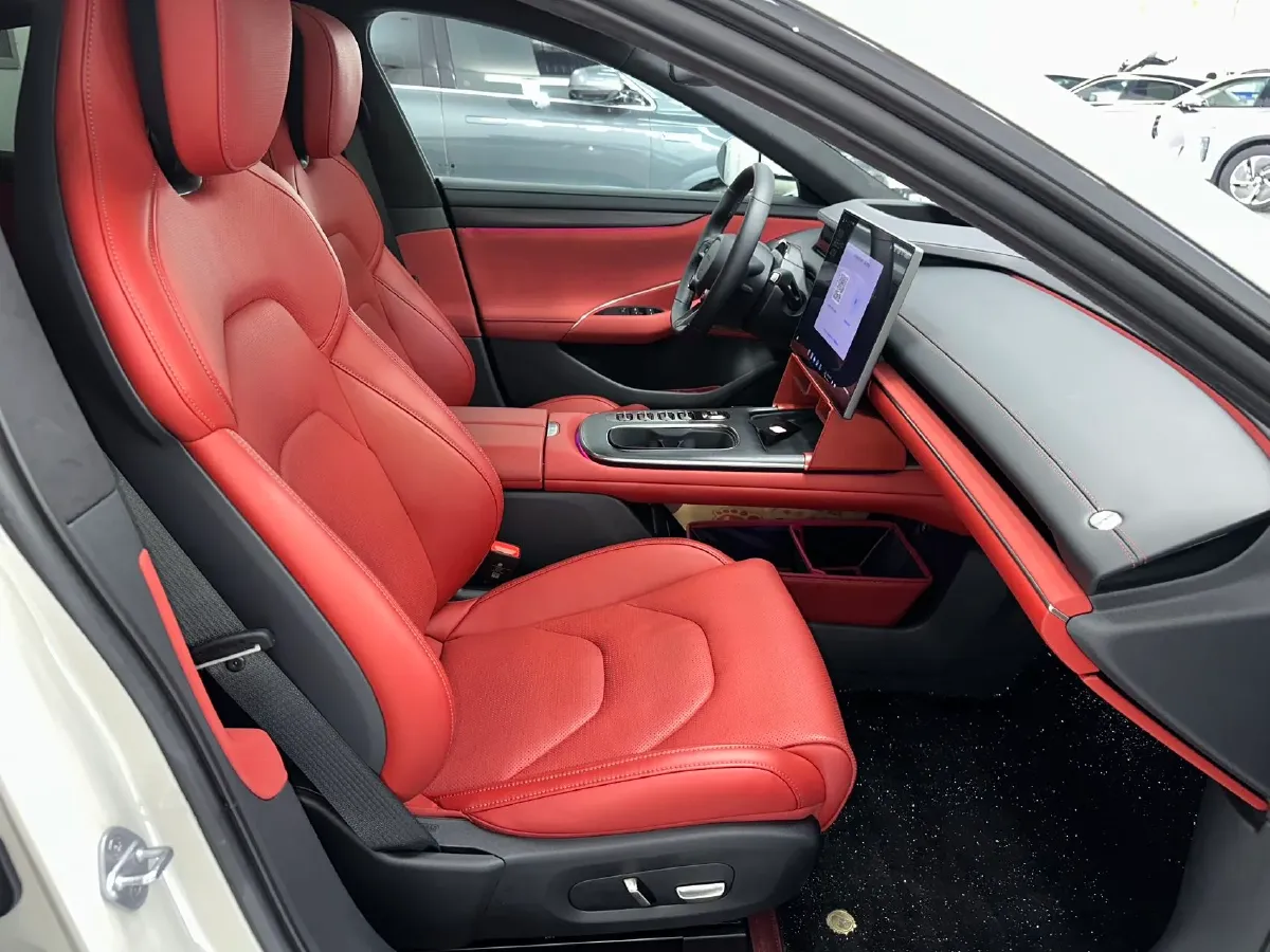 2024 MI SU7 BEV 101KWH,autocango,china used car exporter,china ev exporter,chinese used car exporter,chinese used ev exporter