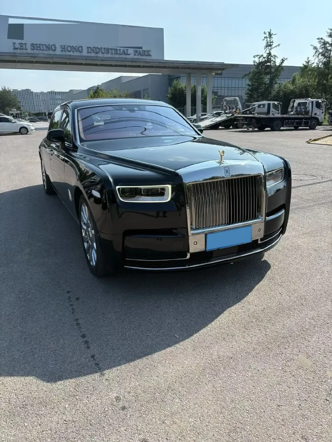 2018 Rolls-Royce Phantom 6.7T 571HP V12 8AT,autocango,china used car exporter,china ev exporter,chinese used car exporter,chinese used ev exporter