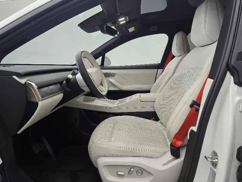 2024 ONVO L60 BEV 60KWH,autocango,china used car exporter,china ev exporter,chinese used car exporter,chinese used ev exporter