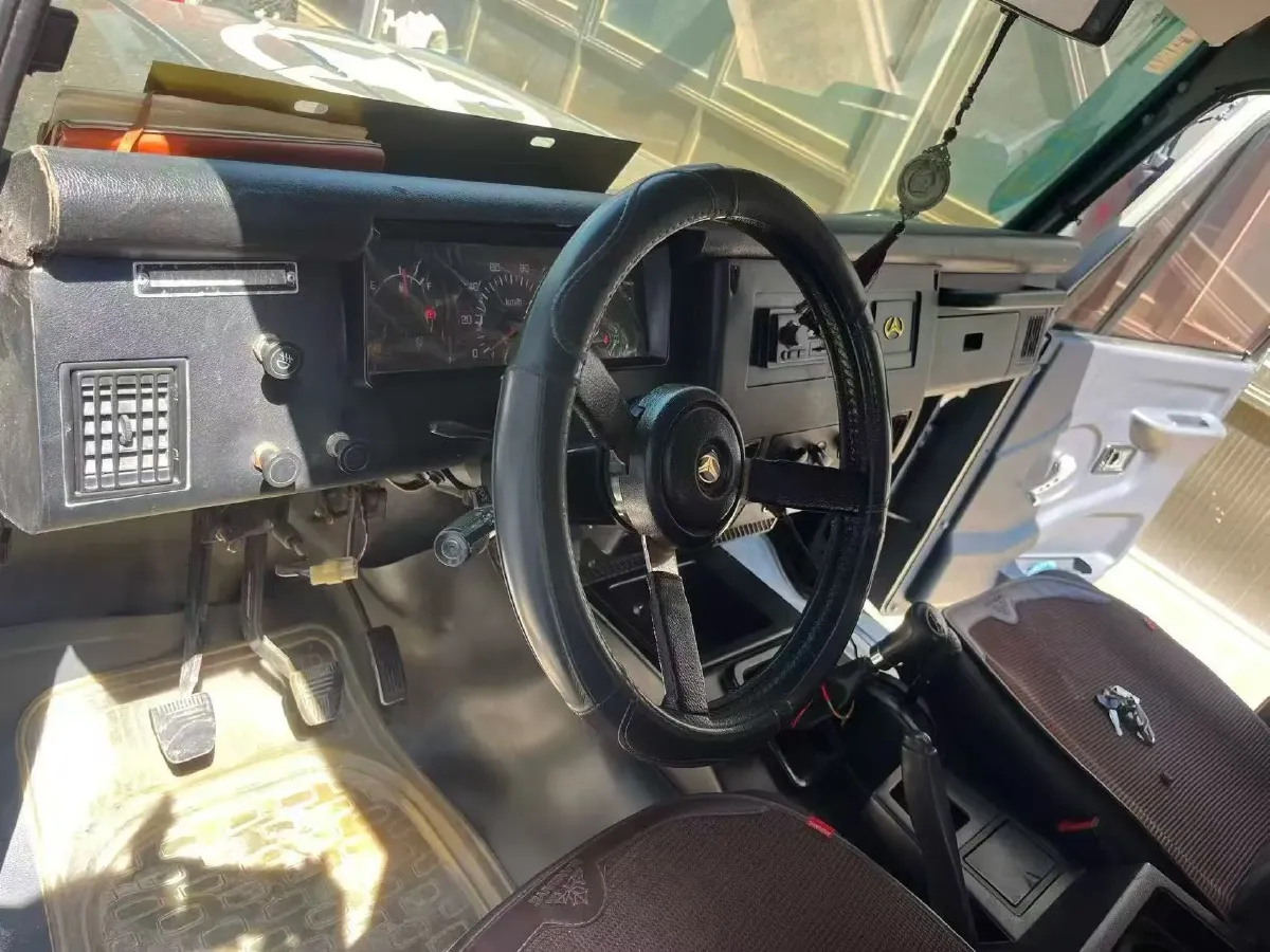 2016 BAW Battle Flag 2.0L 102HP L4 5MT,autocango,china used car exporter,china ev exporter,chinese used car exporter,chinese used ev exporter