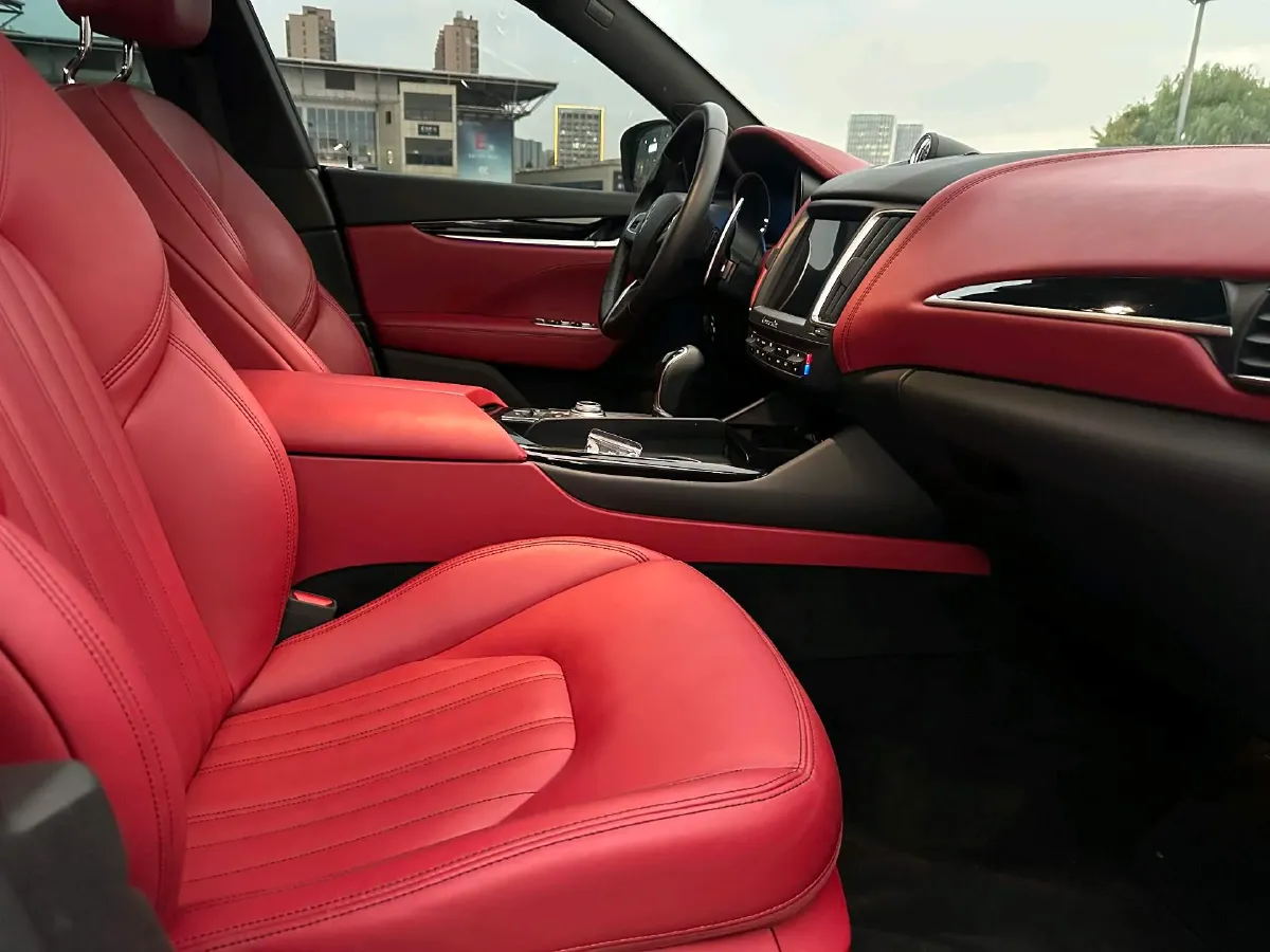 2018 Jaguar XJ 3.0T 340HP V6 8AT,autocango,china used car exporter,china ev exporter,chinese used car exporter,chinese used ev exporter