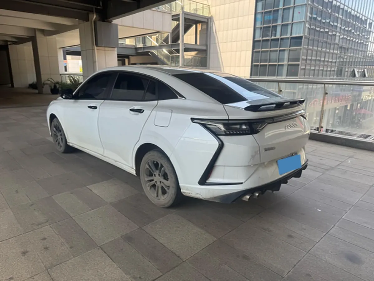 2023 DongFeng Aeolus YiXuan 1.5L 125HP L4 6DCT,autocango,china used car exporter,china ev exporter,chinese used car exporter,chinese used ev exporter