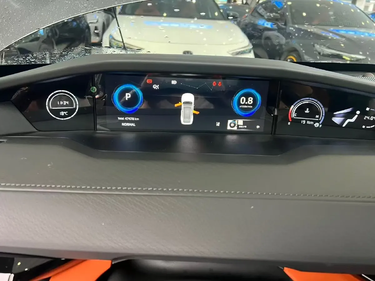 2023 ChangAn UNI-V 1.5T 188HP L4 7DCT,autocango,china used car exporter,china ev exporter,chinese used car exporter,chinese used ev exporter