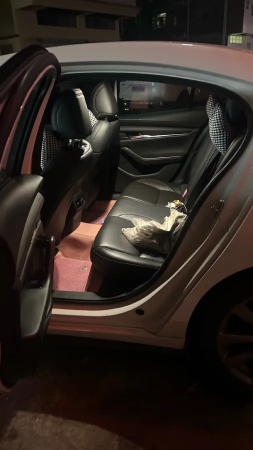 2021 Mazda 3 Axela 2.0L 158HP L4 6AT,autocango,china used car exporter,china ev exporter,chinese used car exporter,chinese used ev exporter