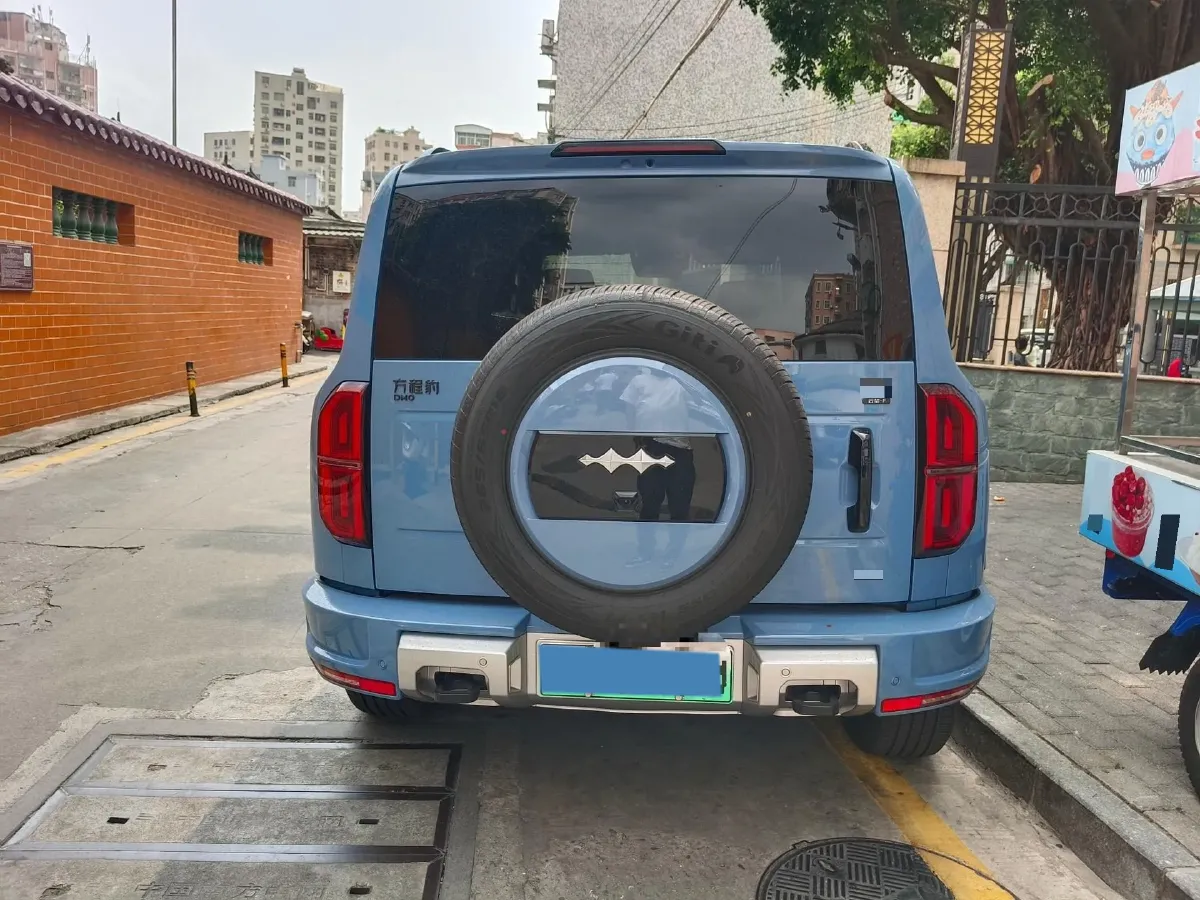 2025 FangChengBao Bao 5 1.5T 194HP L4 E-CVT PHEV,autocango,china used car exporter,china ev exporter,chinese used car exporter,chinese used ev exporter