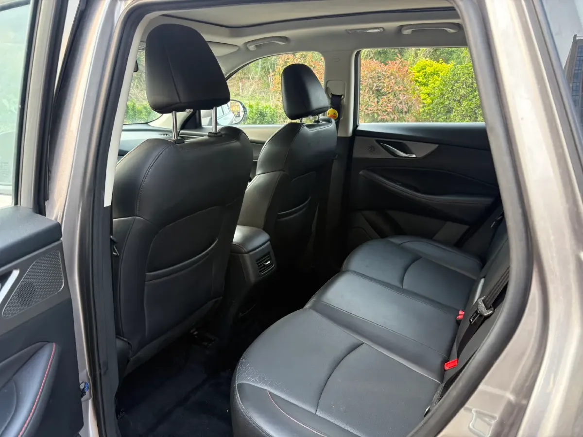 2021 ChangAn CS35 Plus 1.4T 160HP L4 7DCT,autocango,china used car exporter,china ev exporter,chinese used car exporter,chinese used ev exporter