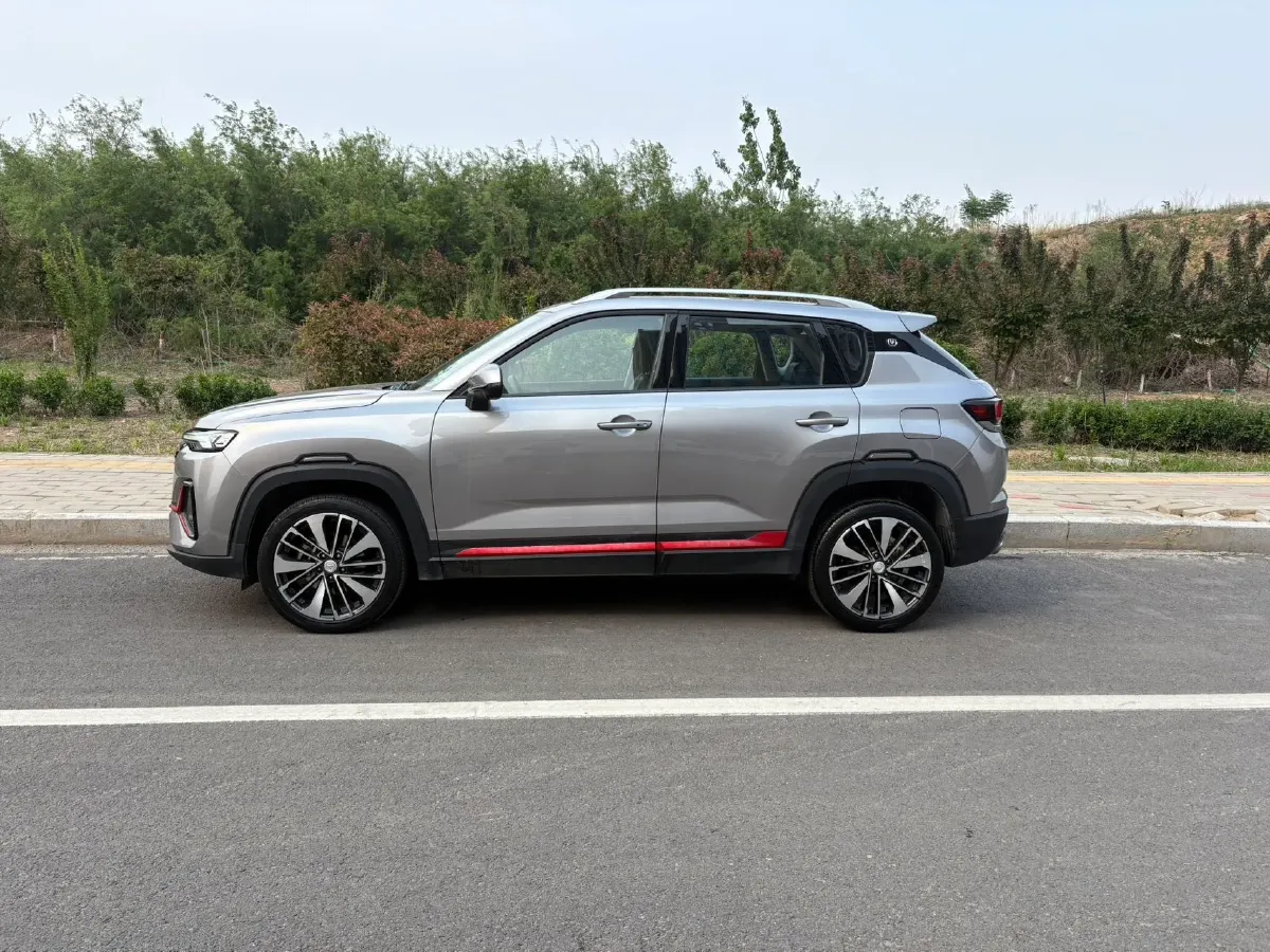 2021 ChangAn CS35 Plus 1.4T 160HP L4 7DCT,autocango,china used car exporter,china ev exporter,chinese used car exporter,chinese used ev exporter