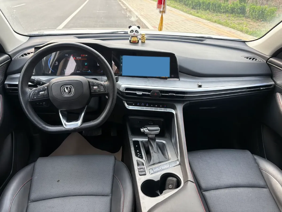 2021 ChangAn CS35 Plus 1.4T 160HP L4 7DCT,autocango,china used car exporter,china ev exporter,chinese used car exporter,chinese used ev exporter