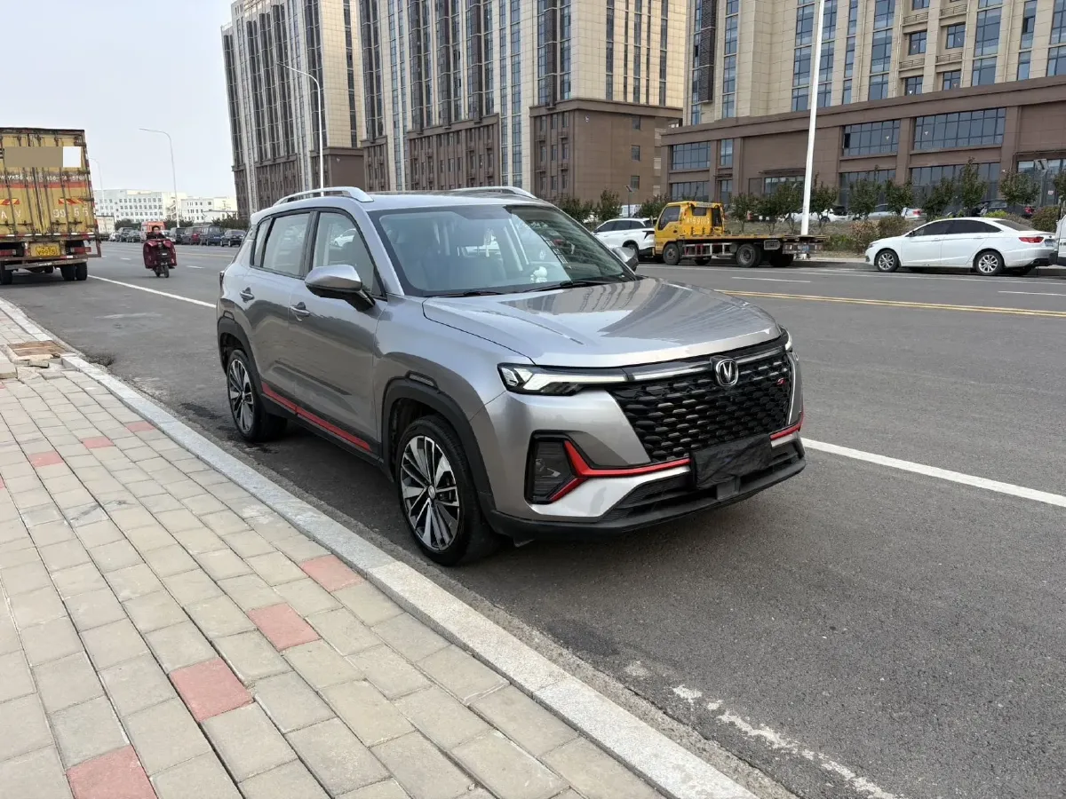 2021 ChangAn CS35 Plus 1.4T 160HP L4 7DCT,autocango,china used car exporter,china ev exporter,chinese used car exporter,chinese used ev exporter