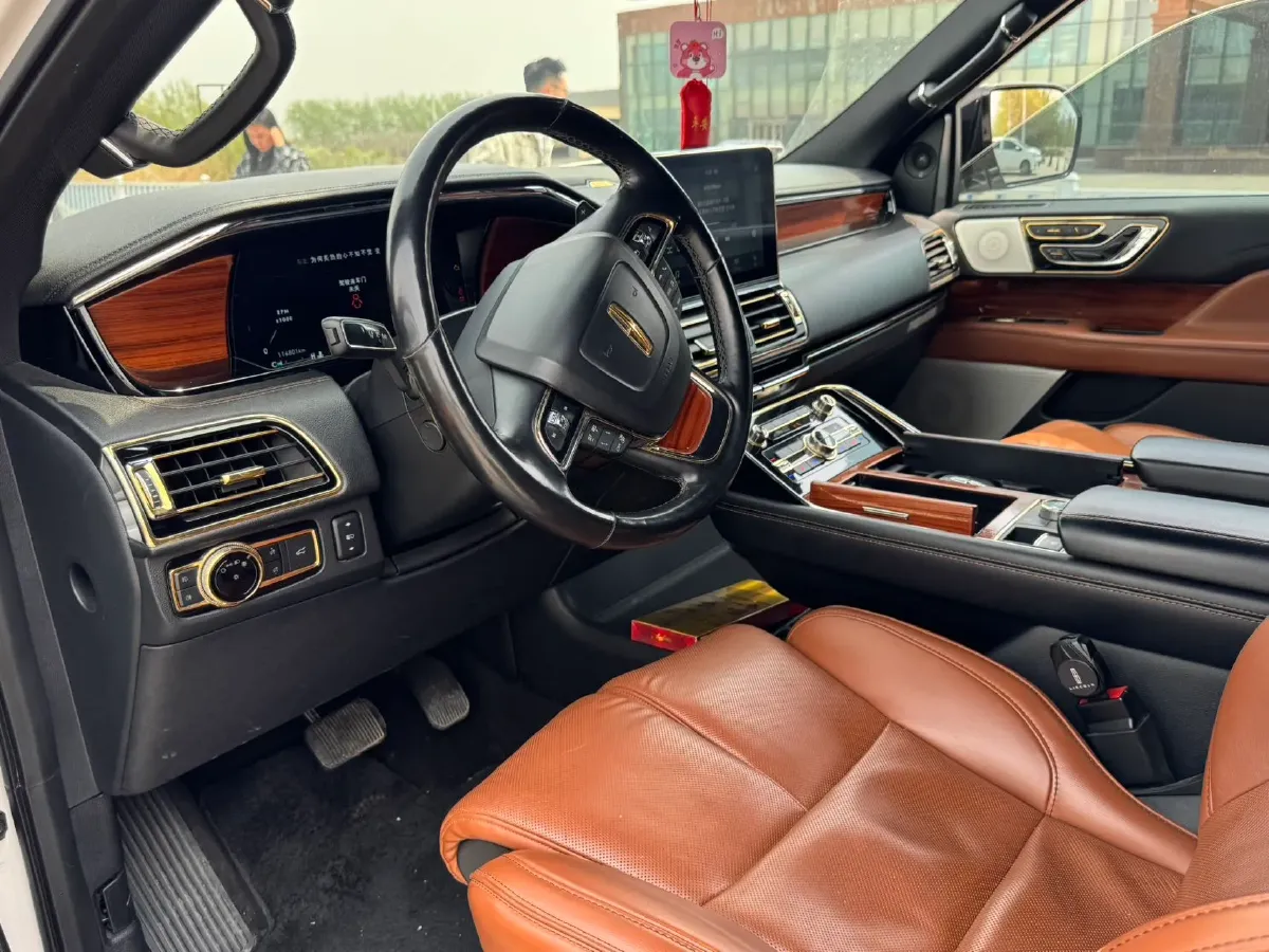 2019 Lincoln Navigator 3.5T 388HP V6 10AT,autocango,china used car exporter,china ev exporter,chinese used car exporter,chinese used ev exporter