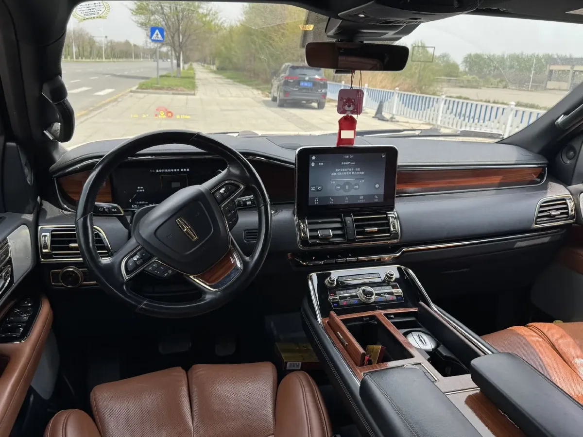 2019 Lincoln Navigator 3.5T 388HP V6 10AT,autocango,china used car exporter,china ev exporter,chinese used car exporter,chinese used ev exporter