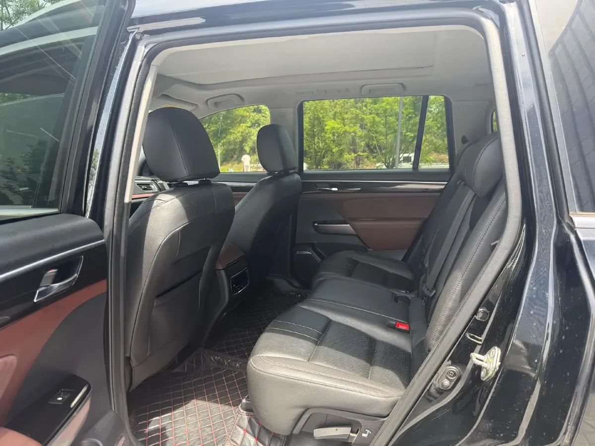 2017 GAC Trumpchi GS8 2.0T 201HP L4 6AT,autocango,china used car exporter,china ev exporter,chinese used car exporter,chinese used ev exporter