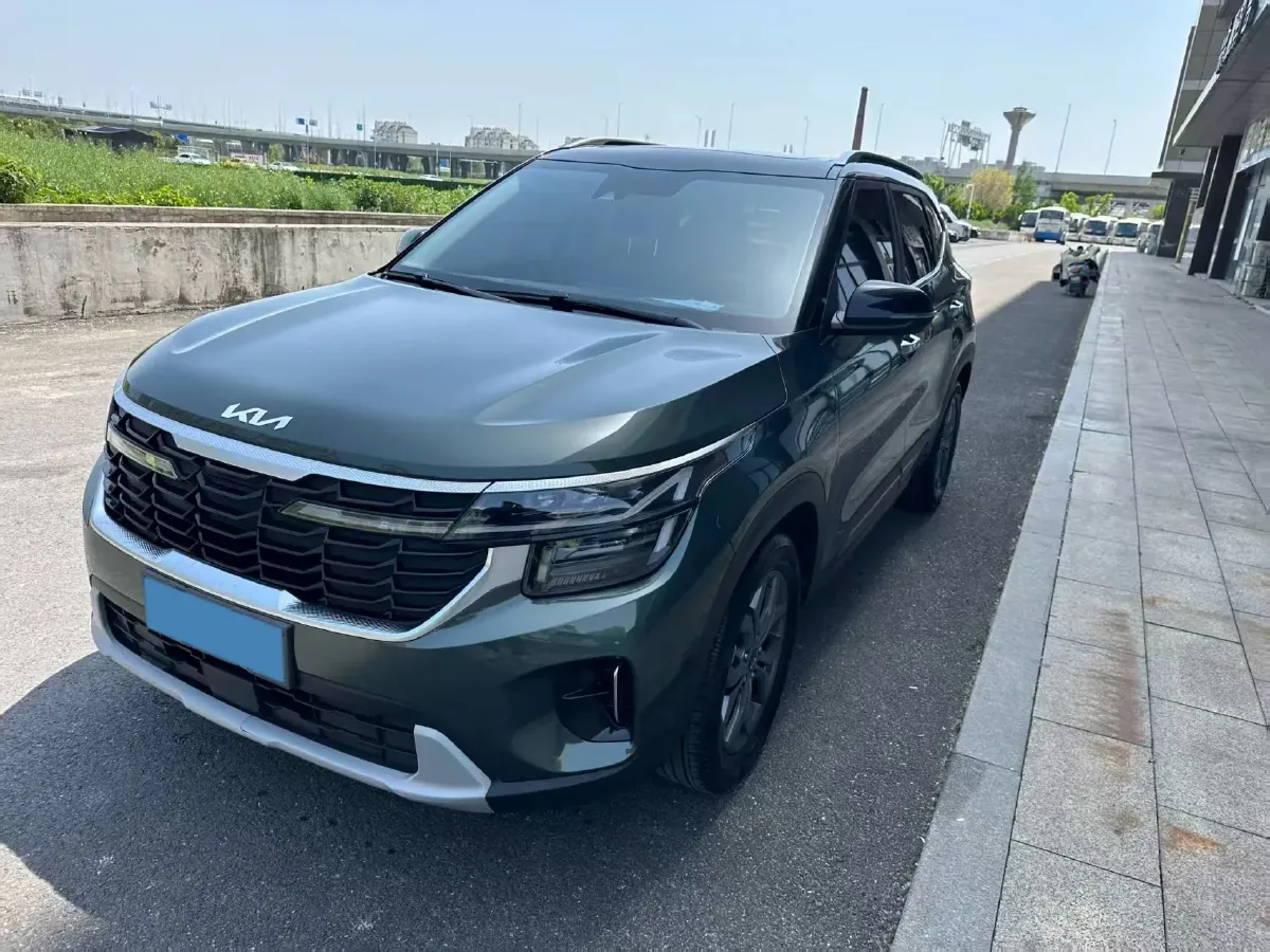 2023 Kia Seltos 1.5L 115HP L4 CVT,autocango,china used car exporter,china ev exporter,chinese used car exporter,chinese used ev exporter