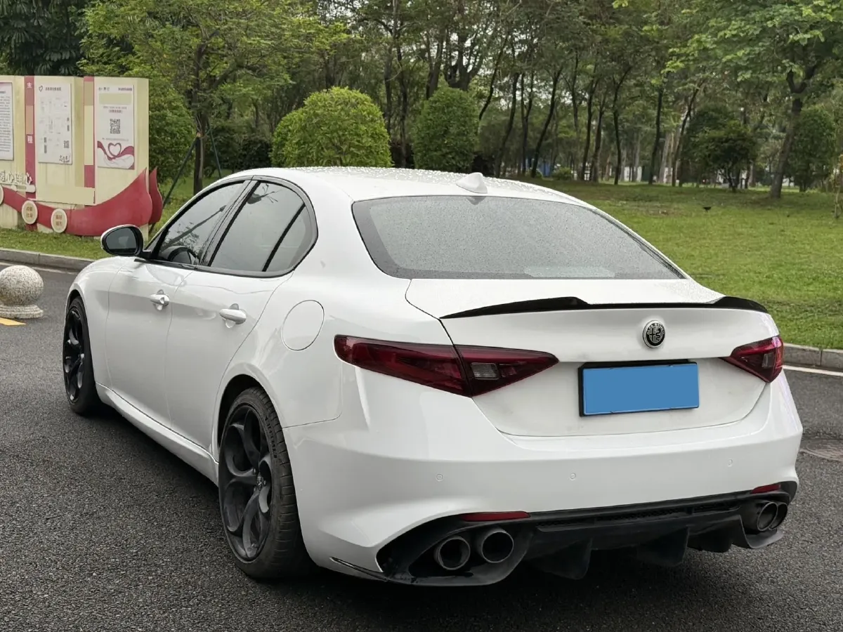 2017 Toyota Highlander 2.0T 220HP L4 6AT,autocango,china used car exporter,china ev exporter,chinese used car exporter,chinese used ev exporter