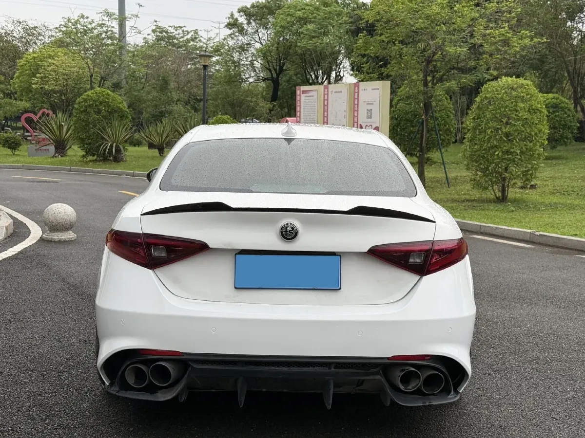 2017 Toyota Highlander 2.0T 220HP L4 6AT,autocango,china used car exporter,china ev exporter,chinese used car exporter,chinese used ev exporter