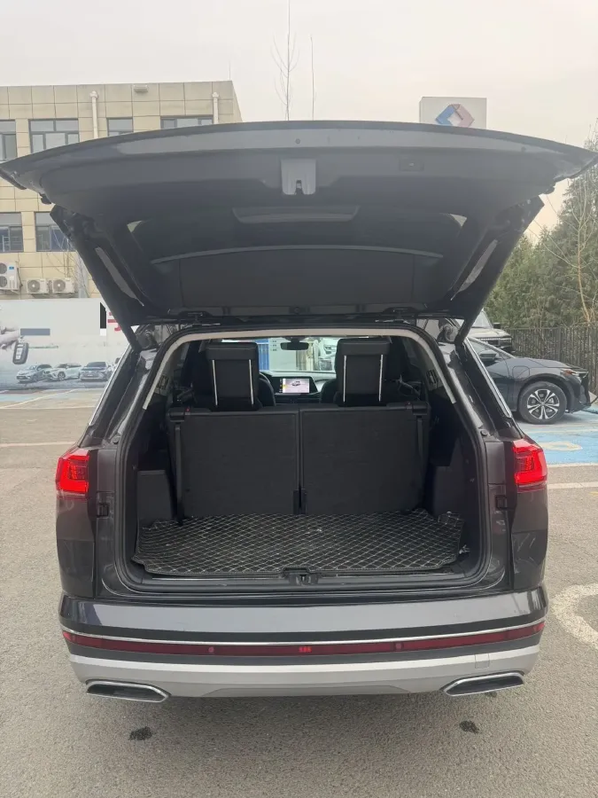 2024 Volkswagen Talagon 2.5T 299HP V6 7DCT,autocango,china used car exporter,china ev exporter,chinese used car exporter,chinese used ev exporter