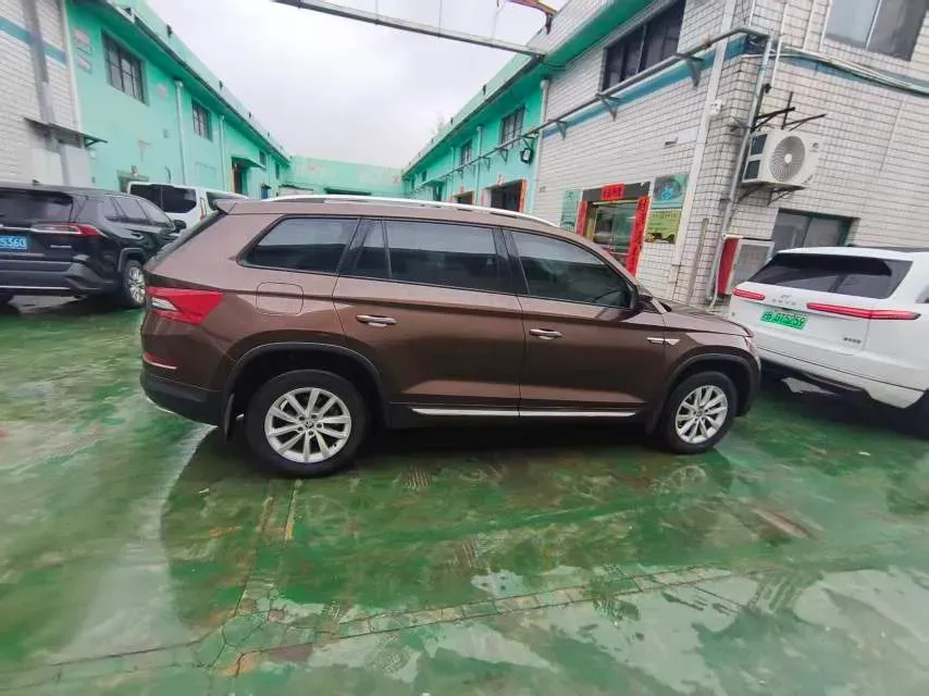 2017 Skoda Kodiak 1.8T 180HP L4 7DCT,autocango,china used car exporter,china ev exporter,chinese used car exporter,chinese used ev exporter