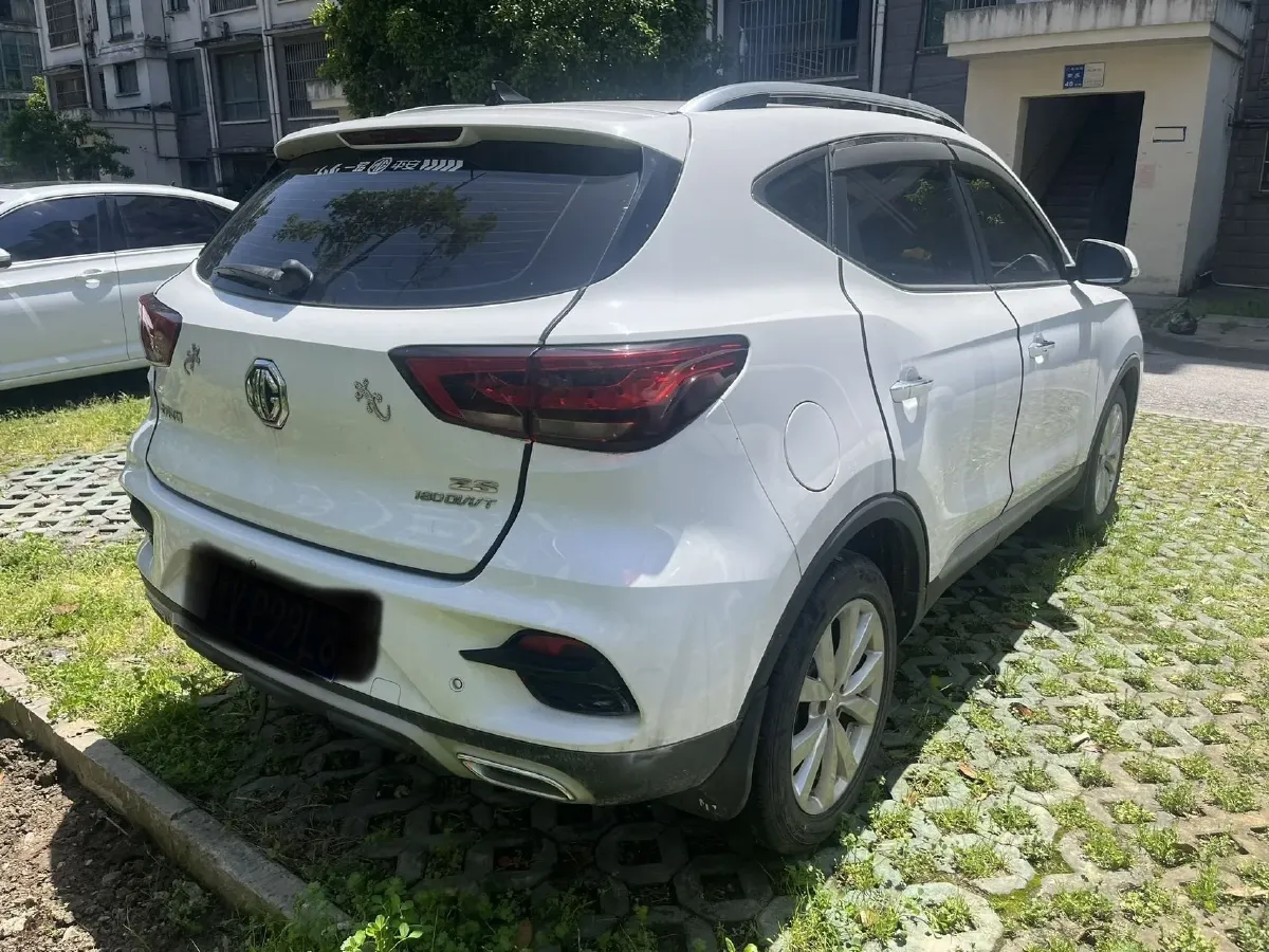 2020 MG ZS 1.5L 120HP L4 5MT,autocango,china used car exporter,china ev exporter,chinese used car exporter,chinese used ev exporter