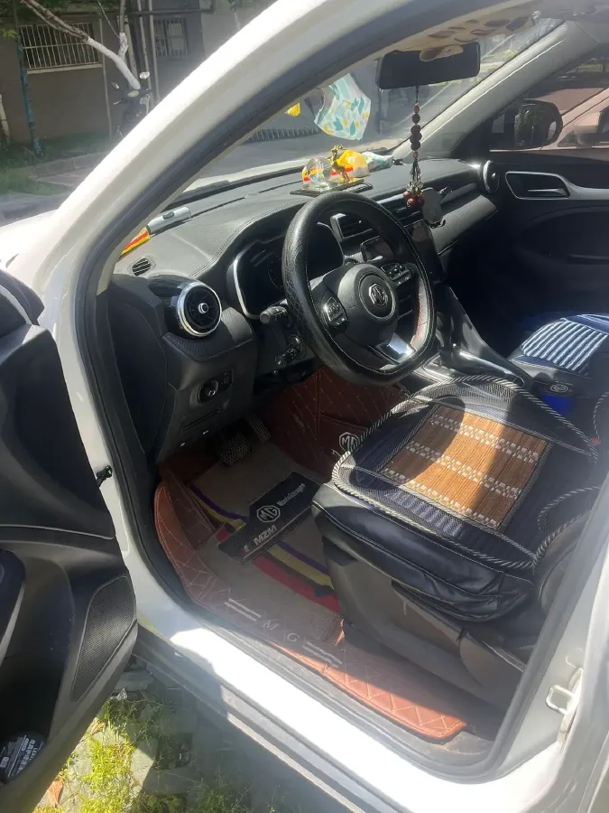 2020 MG ZS 1.5L 120HP L4 5MT,autocango,china used car exporter,china ev exporter,chinese used car exporter,chinese used ev exporter