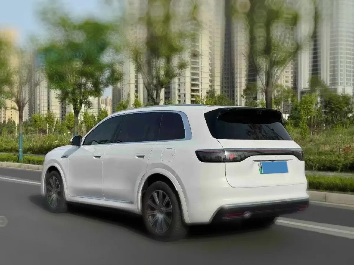2025 AITO AITO M8 REEV 160HP REEV 53.4KWH,autocango,china used car exporter,china ev exporter,chinese used car exporter,chinese used ev exporter