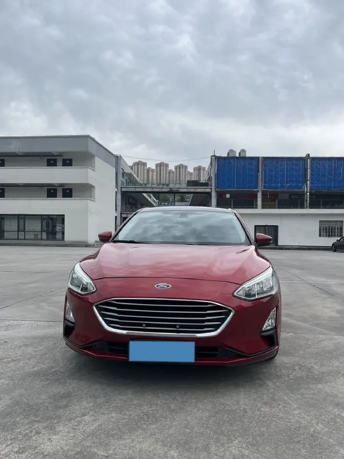 2019 Ford Focus 1.5T 184HP L3 8AT,autocango,china used car exporter,china ev exporter,chinese used car exporter,chinese used ev exporter