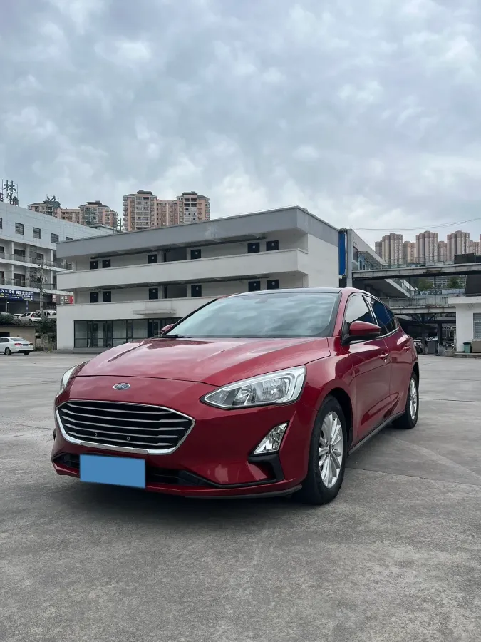 2019 Ford Focus 1.5T 184HP L3 8AT,autocango,china used car exporter,china ev exporter,chinese used car exporter,chinese used ev exporter