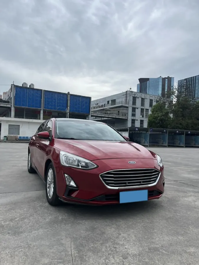 2019 Ford Focus 1.5T 184HP L3 8AT,autocango,china used car exporter,china ev exporter,chinese used car exporter,chinese used ev exporter