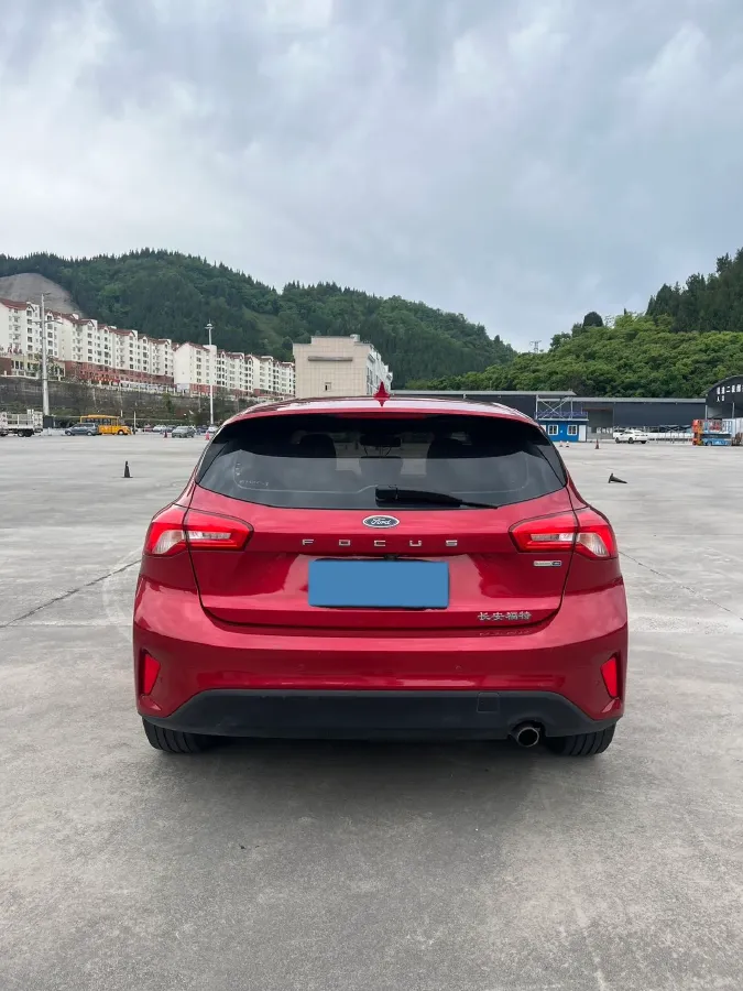 2019 Ford Focus 1.5T 184HP L3 8AT,autocango,china used car exporter,china ev exporter,chinese used car exporter,chinese used ev exporter