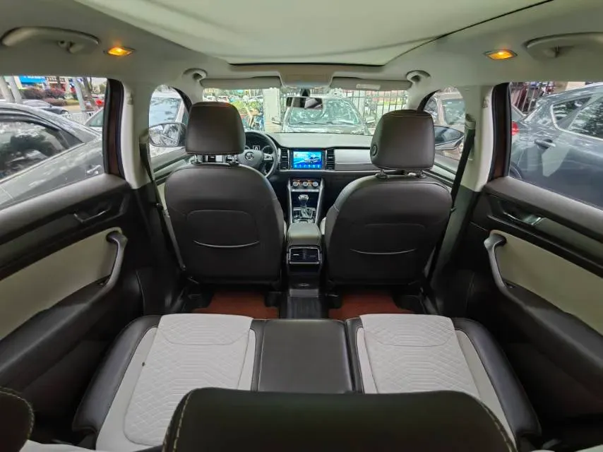 2018 Skoda Kodiak 2.0T 186HP L4 7DCT,autocango,china used car exporter,china ev exporter,chinese used car exporter,chinese used ev exporter