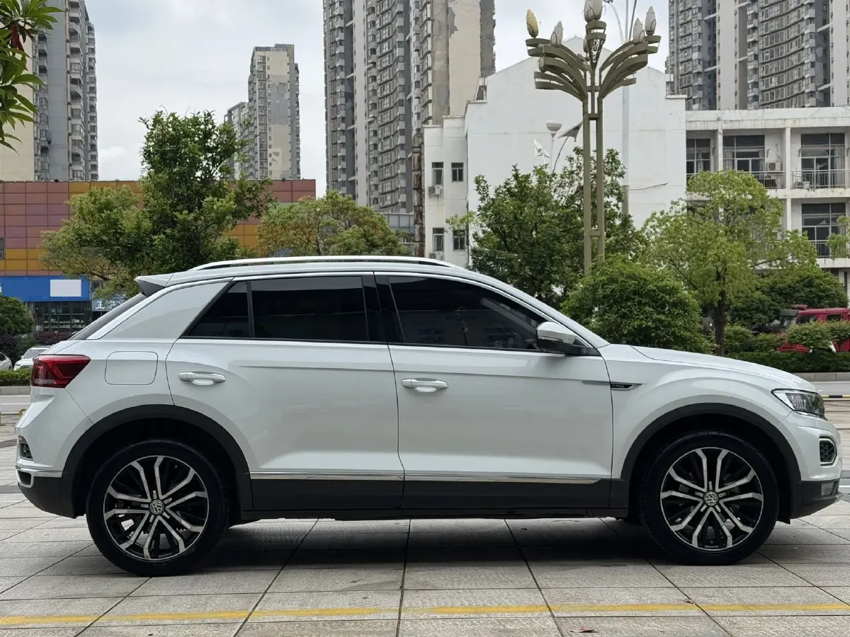 2019 Volkswagen T-Roc 1.4T 150HP L4 7DCT,autocango,china used car exporter,china ev exporter,chinese used car exporter,chinese used ev exporter