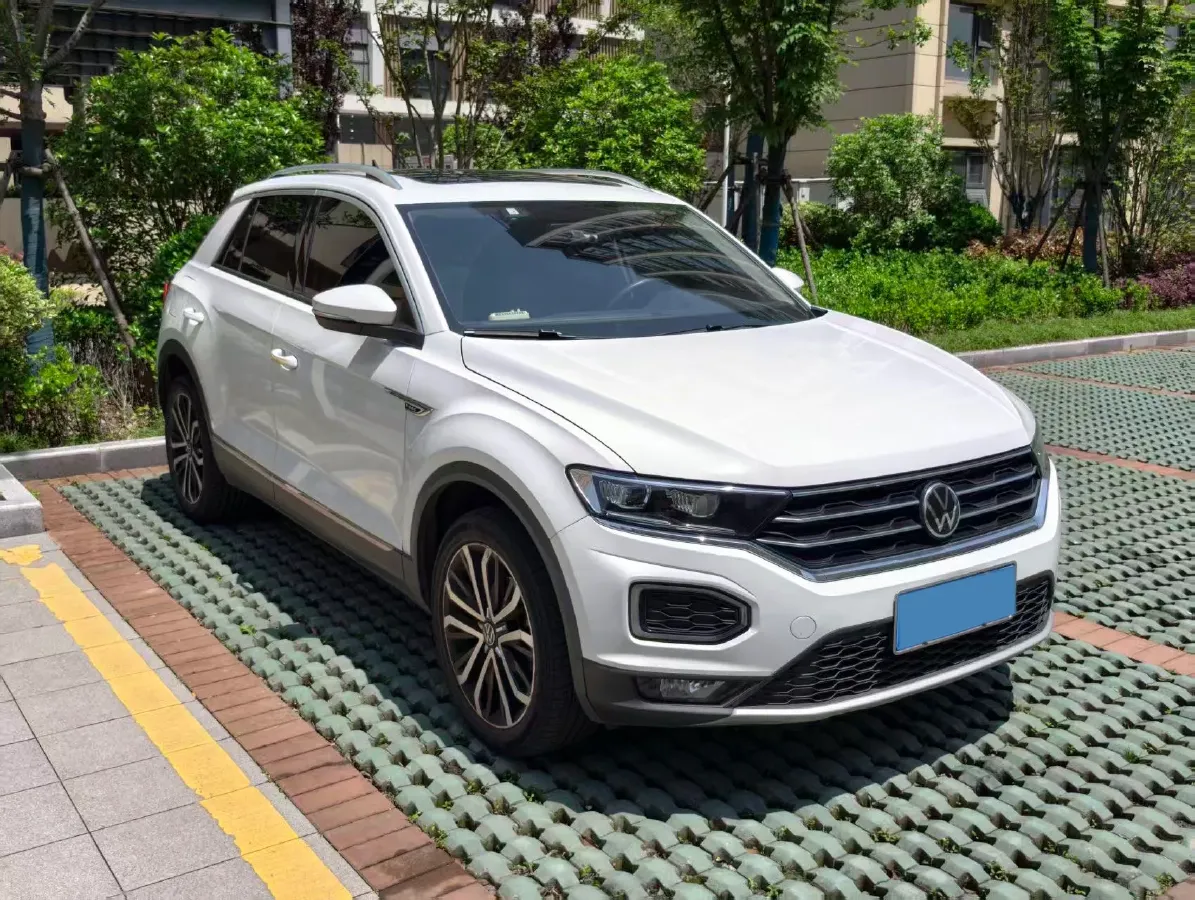 2021 Volkswagen T-Roc 1.4T 150HP L4 7DCT,autocango,china used car exporter,china ev exporter,chinese used car exporter,chinese used ev exporter