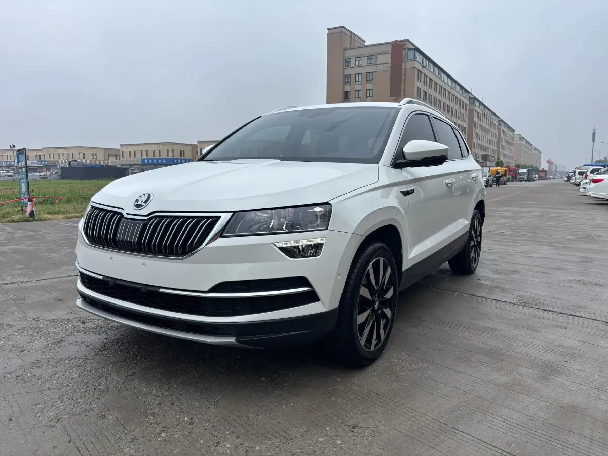 2020 Skoda Karoq 1.4T 150HP L4 7DCT,autocango,china used car exporter,china ev exporter,chinese used car exporter,chinese used ev exporter