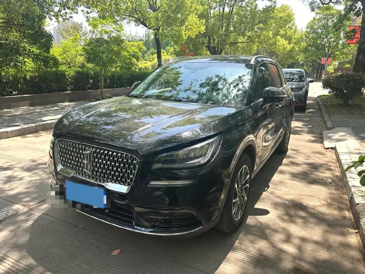 2022 Lincoln Corsair 2.0T 245HP L4 8AT,autocango,china used car exporter,china ev exporter,chinese used car exporter,chinese used ev exporter