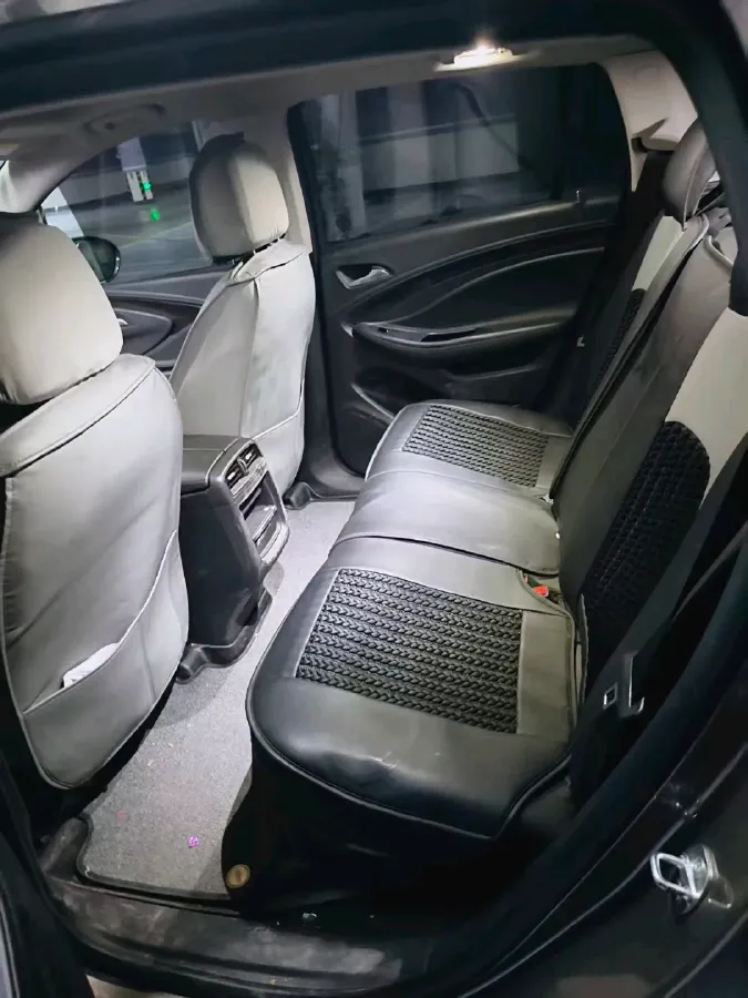 2019 Chevrolet Equinox 2.0T 260HP L4 9AT,autocango,china used car exporter,china ev exporter,chinese used car exporter,chinese used ev exporter