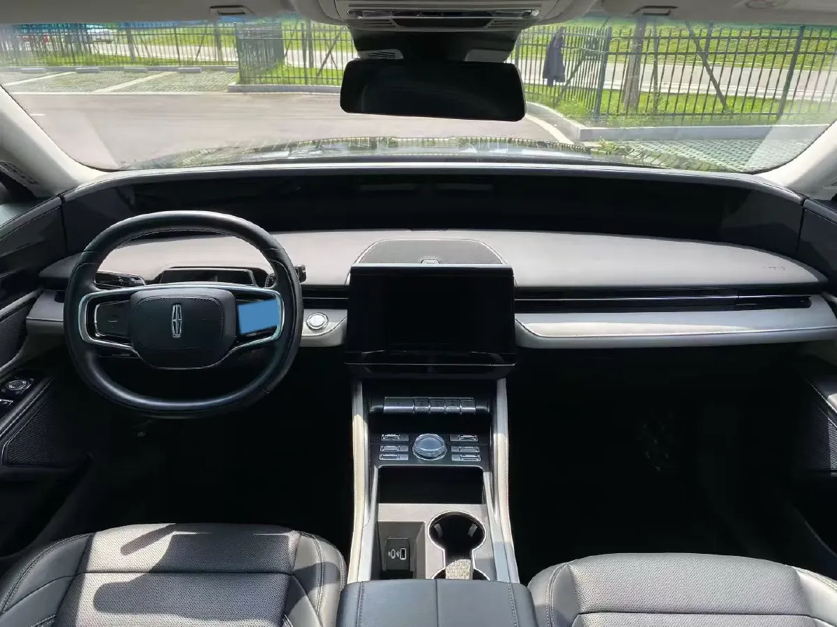 2023 Lincoln Nautilus 2.0T 261HP L4 8AT,autocango,china used car exporter,china ev exporter,chinese used car exporter,chinese used ev exporter